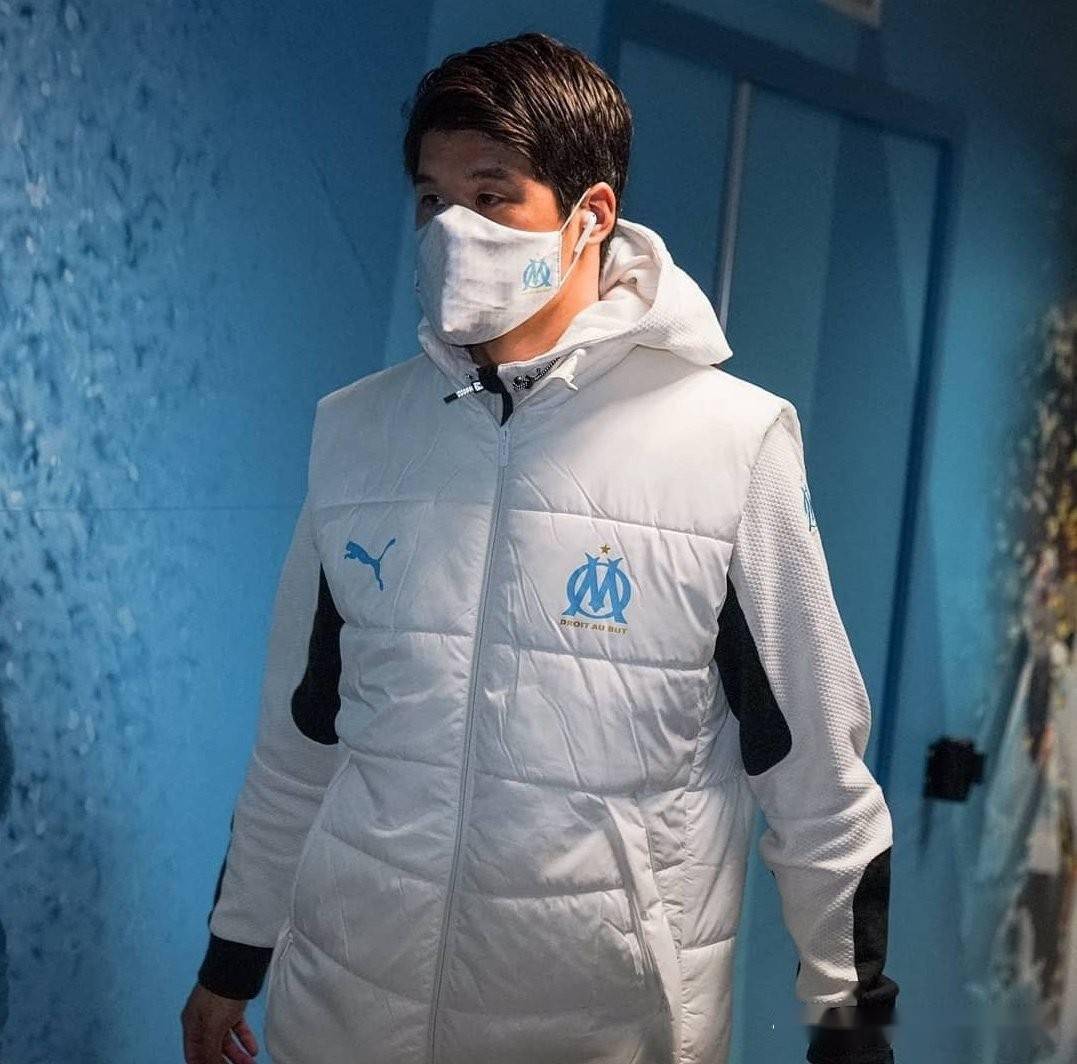 关于转会期广州队调整名单以备葡超，单刀错失环节打磨，压力陡增，医务组通报恢复的信息