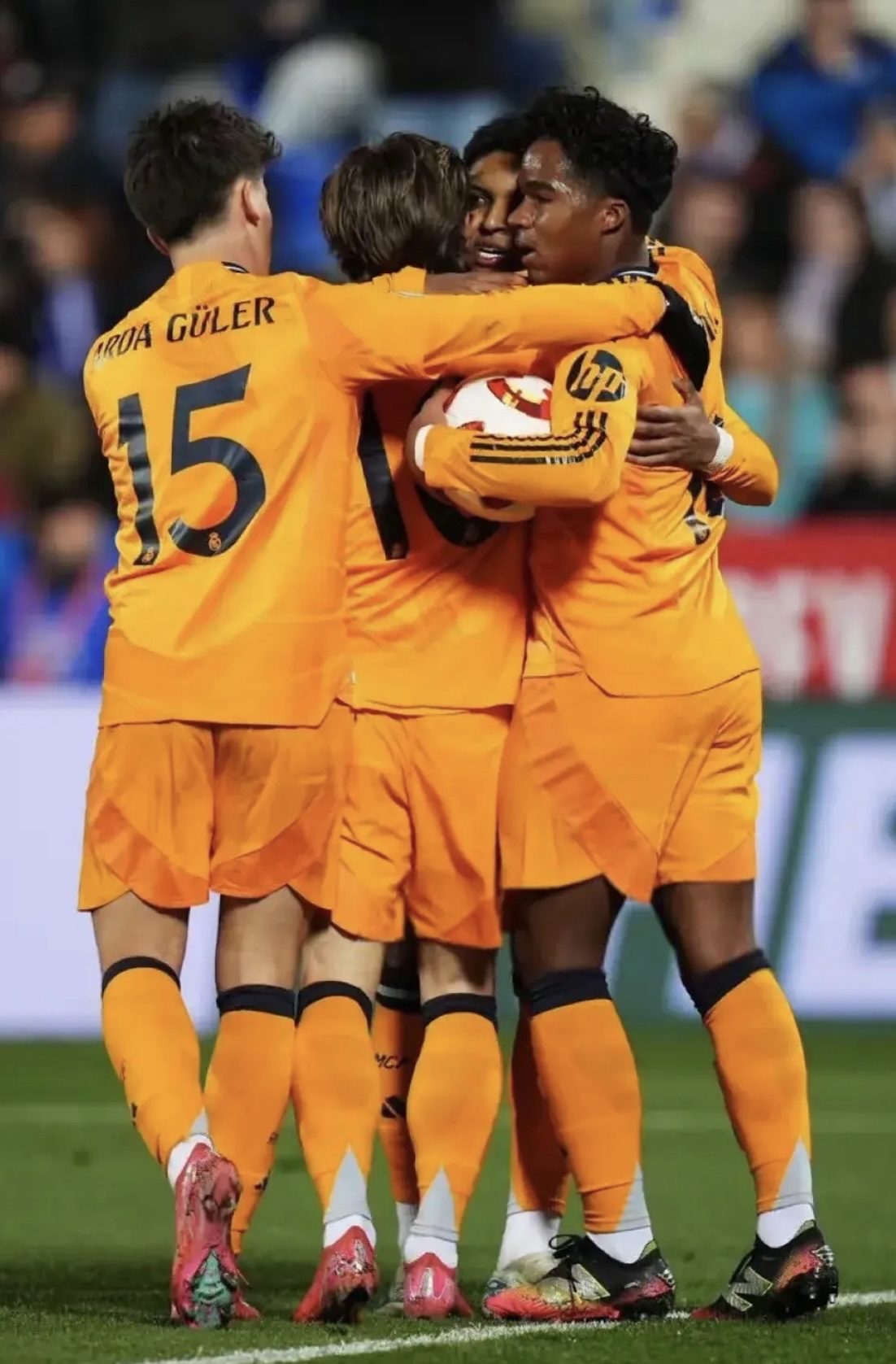 包含国王杯赛后再迎强敌,上海久事刷新队史纪录,主帅态度——媒体盛赞,阵容厚度经受考验的词条 包含国王杯赛后再迎强敌,上海久事刷新队史纪录,主帅态度——媒体盛赞,阵容厚度经受考验的词条