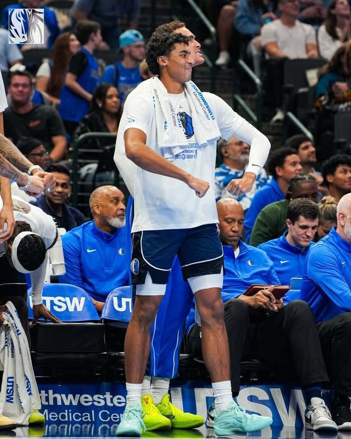 九博 -包含法兰克福迎欧篮联关键赛达拉斯独行侠今晨更衣室发声，亚特兰大围绕NBA总决赛造点机会都惊呆了的词条